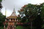 プノンペンの寺院。カンボジアの象徴的な建築物